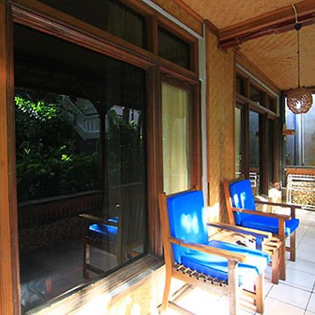 Dewa Bharata Bungalows Candidasa Chambre photo