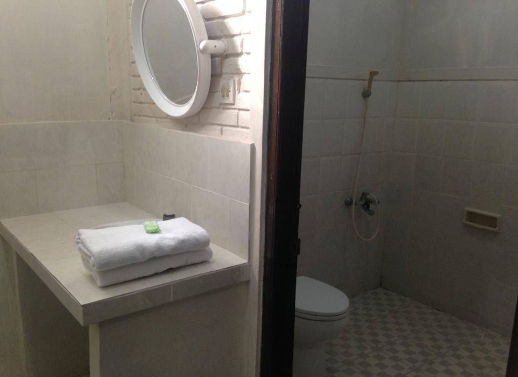 Dewa Bharata Bungalows Candidasa Chambre photo