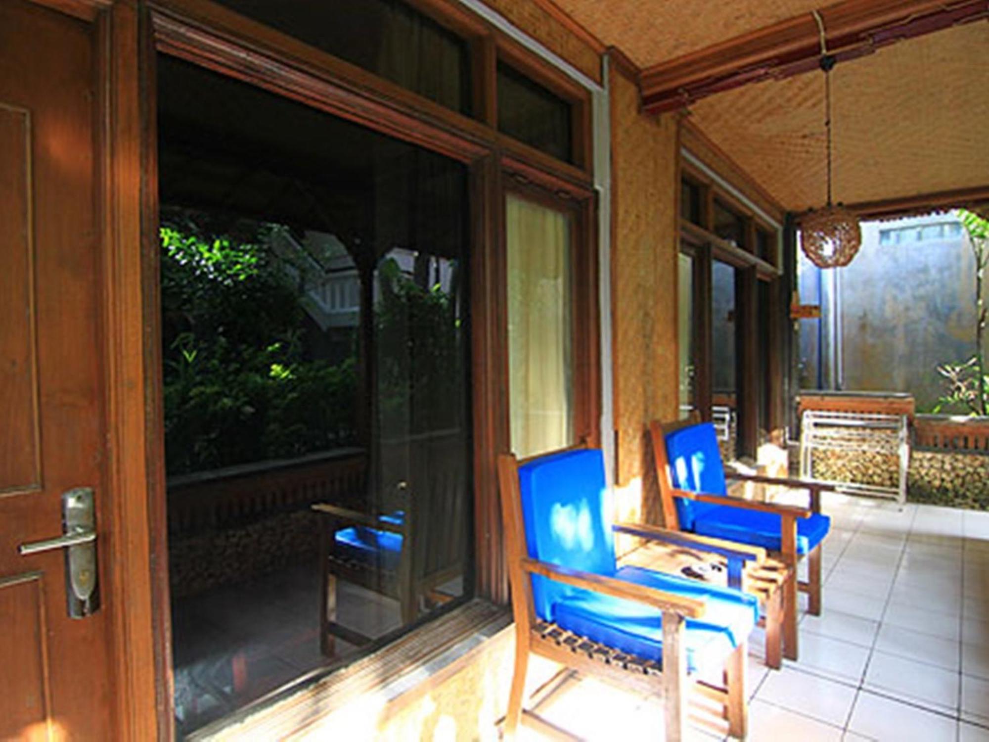 Dewa Bharata Bungalows Candidasa Chambre photo